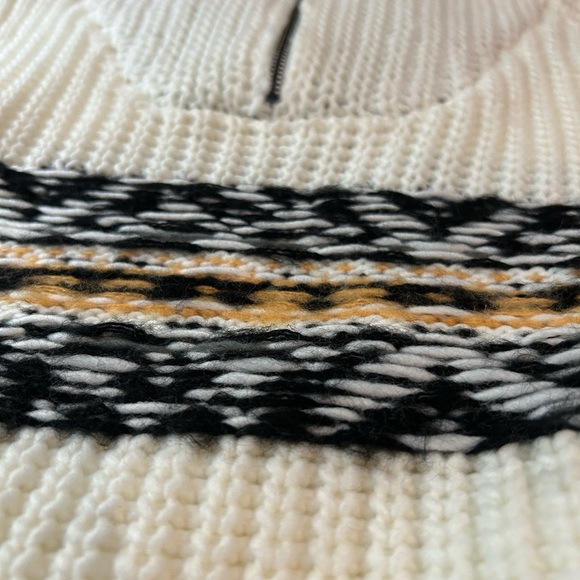 NWT JOHN + JENN Febe Sunrise Chunky Knit Finnel Neck Fair Isle‎ Sweater M - Picture 5 of 11